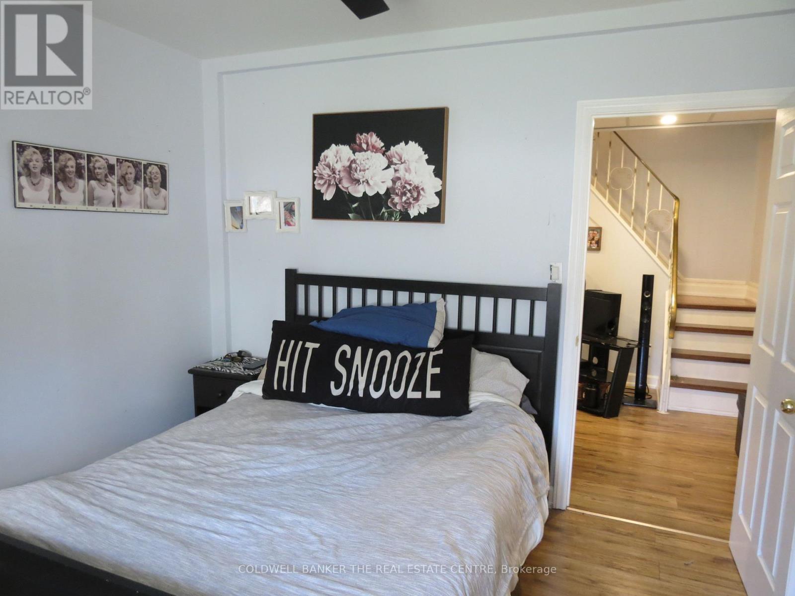 51 Robert Street W, Penetanguishene, Ontario  L9M 1N1 - Photo 18 - S12549636