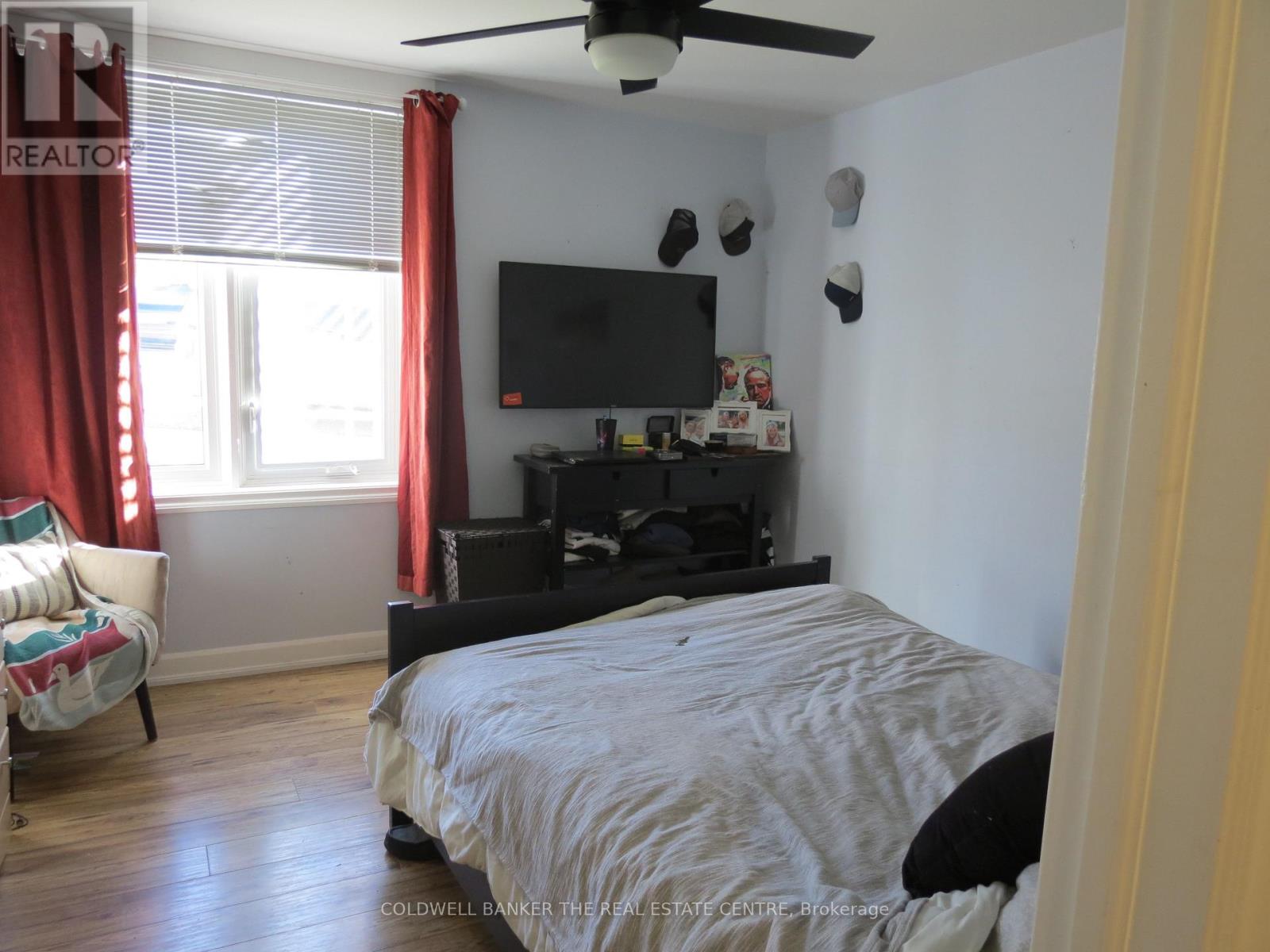 51 Robert Street W, Penetanguishene, Ontario  L9M 1N1 - Photo 19 - S12549636