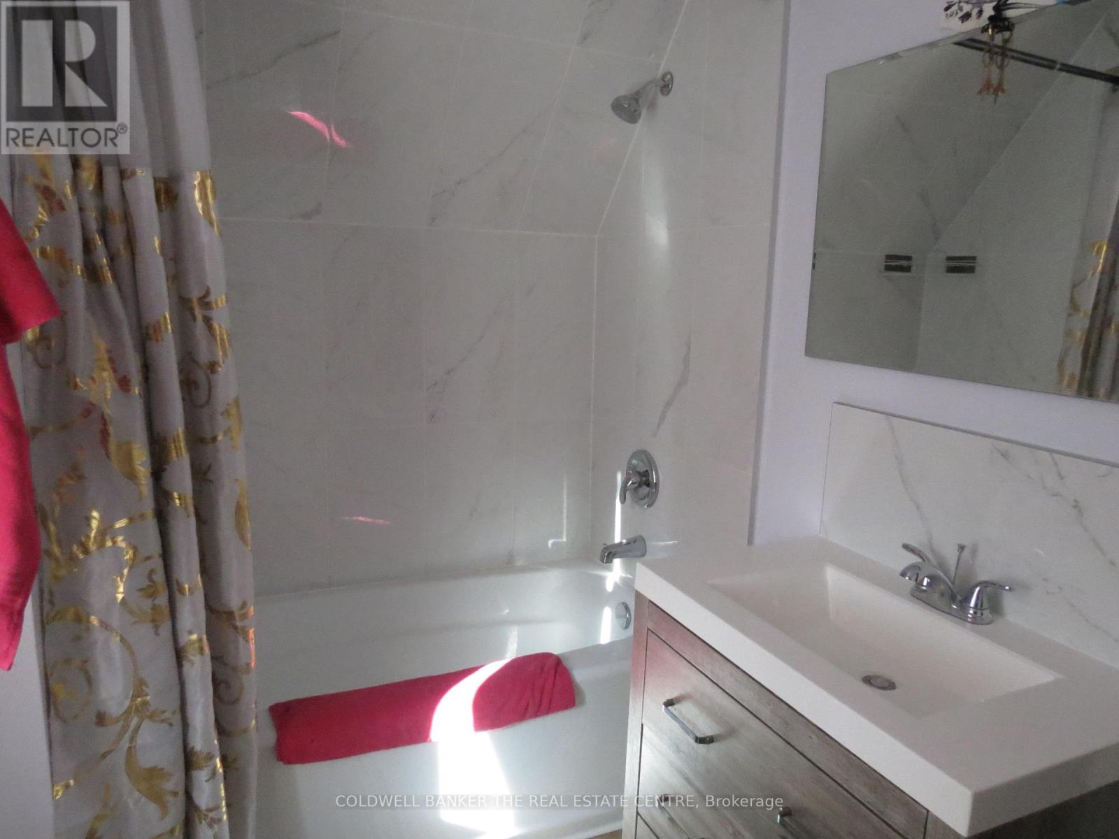 51 Robert Street W, Penetanguishene, Ontario  L9M 1N1 - Photo 21 - S12549636