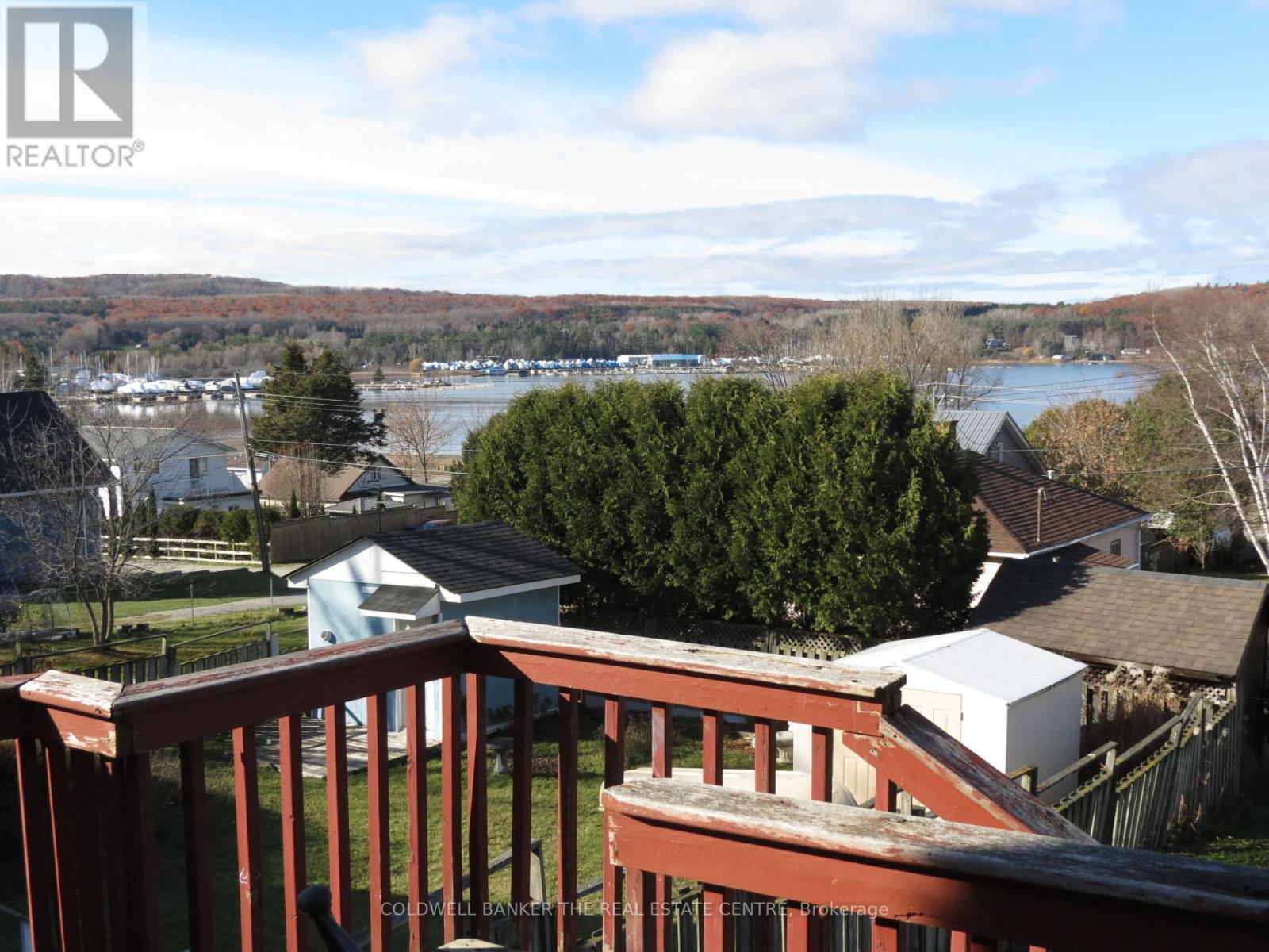 51 Robert Street W, Penetanguishene, Ontario  L9M 1N1 - Photo 6 - S12549636