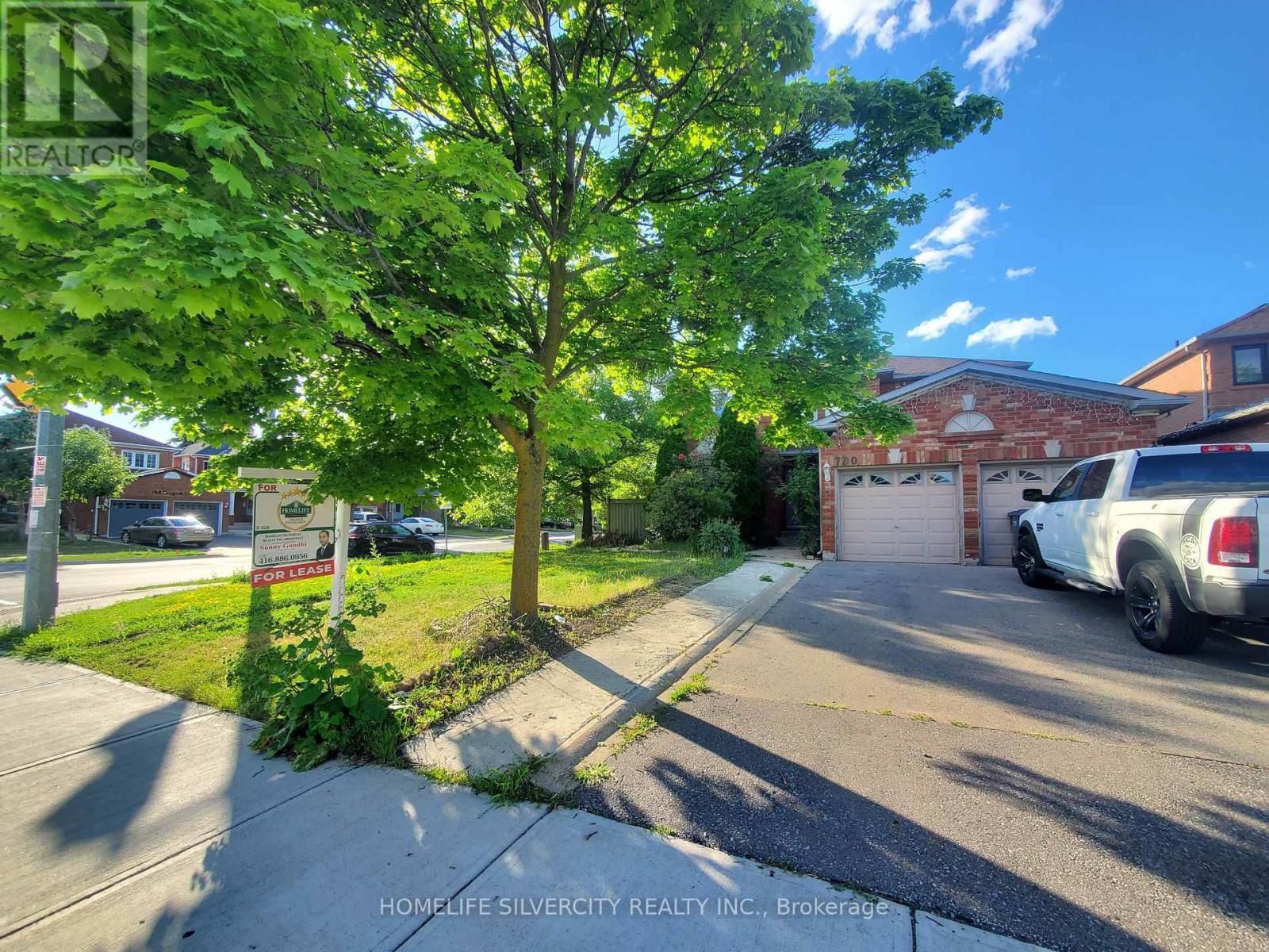 UNIT 1-UPPER LEVEL - 700 PETER ROBERTSON BOULEVARD, Brampton, Ontario