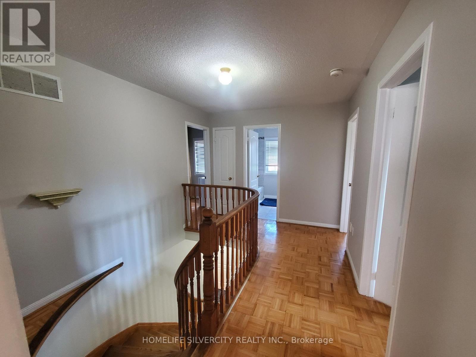 Unit 1-Upper Level - 700 Peter Robertson Boulevard, Brampton, Ontario  L6R 1L7 - Photo 12 - W12549634