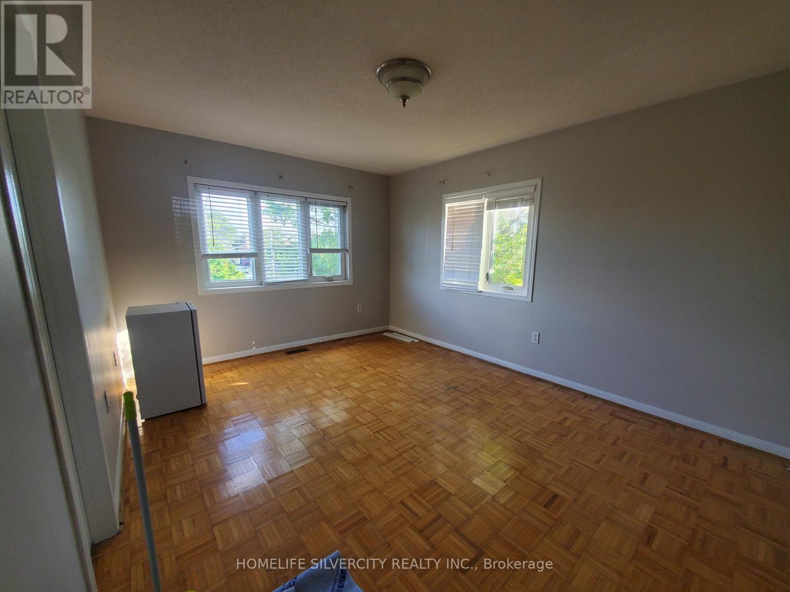 Unit 1-Upper Level - 700 Peter Robertson Boulevard, Brampton, Ontario  L6R 1L7 - Photo 19 - W12549634