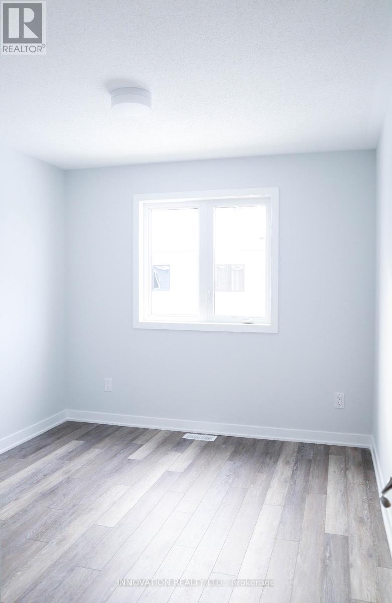 1062 Curraglass Walk, Ottawa, Ontario  K2S 3A6 - Photo 11 - X12549656