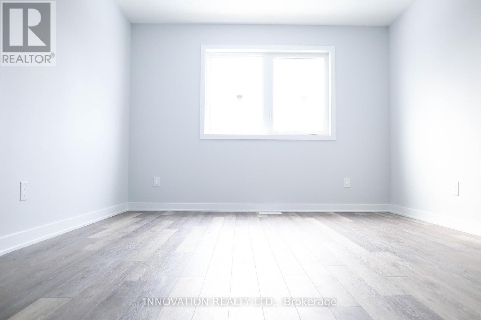 1062 Curraglass Walk, Ottawa, Ontario  K2S 3A6 - Photo 13 - X12549656