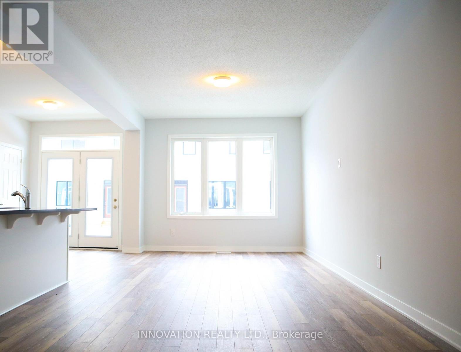 1062 Curraglass Walk, Ottawa, Ontario  K2S 3A6 - Photo 2 - X12549656