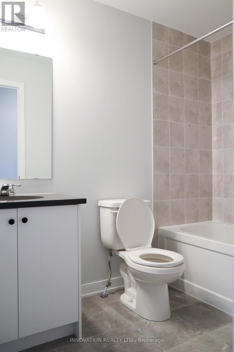 1062 Curraglass Walk, Ottawa, Ontario  K2S 3A6 - Photo 9 - X12549656