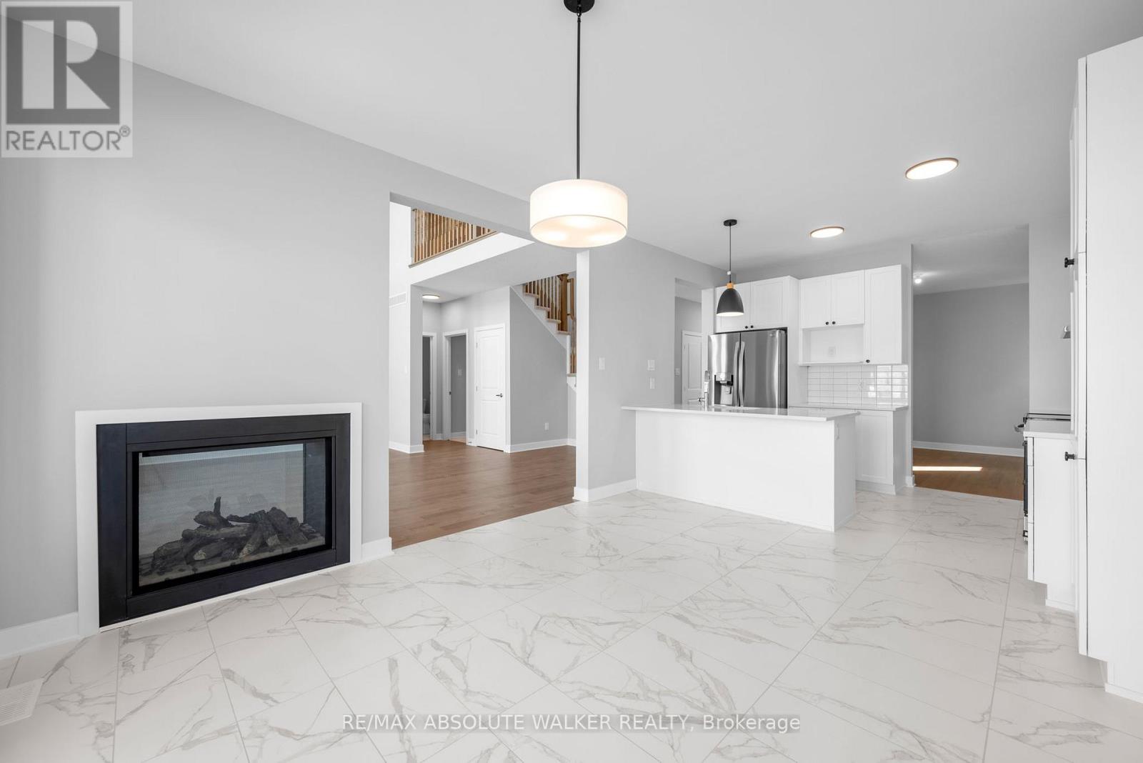 584 Paakanaak Avenue, Ottawa, Ontario  K1X 0J6 - Photo 13 - X12531302