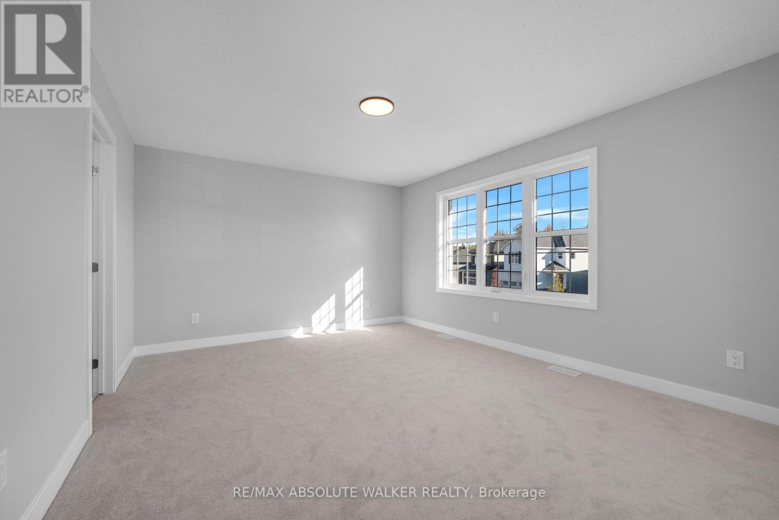 584 Paakanaak Avenue, Ottawa, Ontario  K1X 0J6 - Photo 28 - X12531302