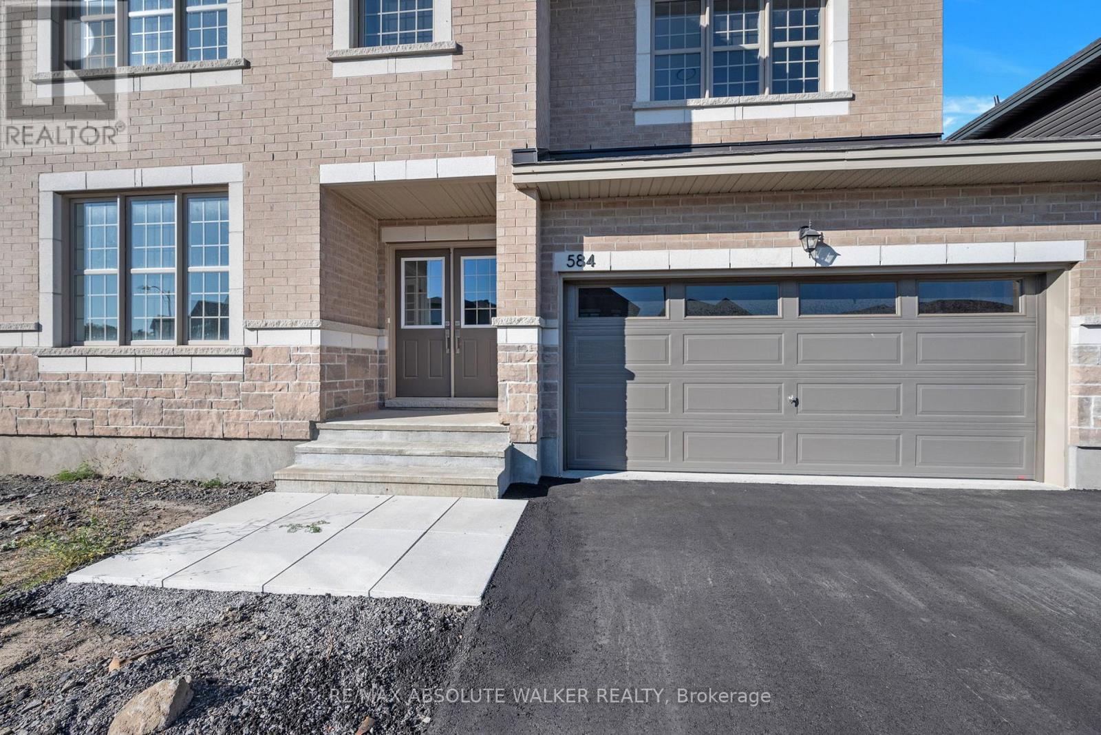 584 Paakanaak Avenue, Ottawa, Ontario  K1X 0J6 - Photo 41 - X12531302