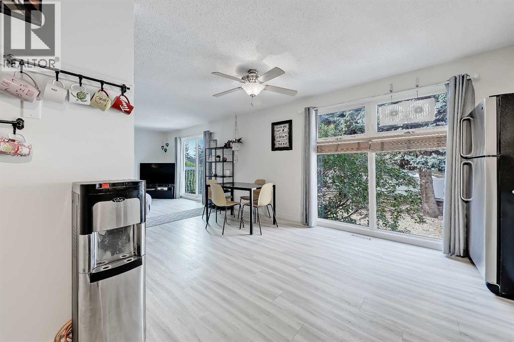102 Sabrina Road Sw, Calgary, Alberta  T2W 2T1 - Photo 7 - A2262585