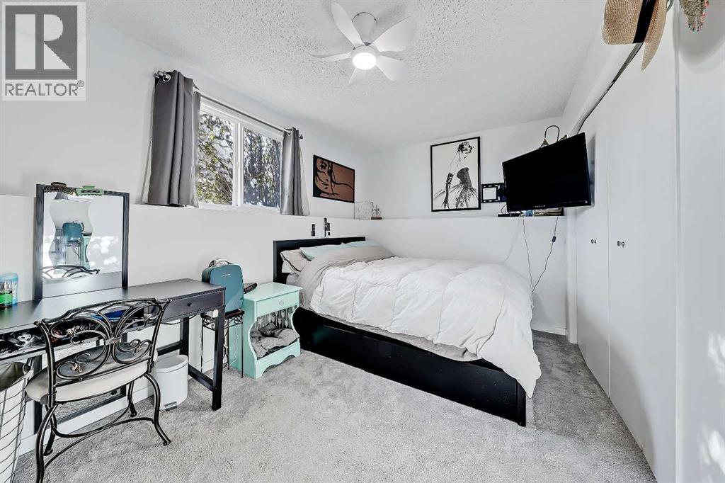 102 Sabrina Road Sw, Calgary, Alberta  T2W 2T1 - Photo 18 - A2262585