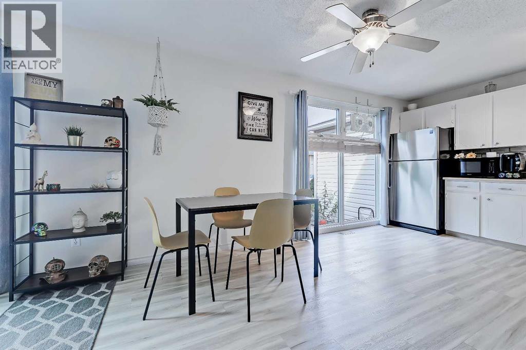 102 Sabrina Road Sw, Calgary, Alberta  T2W 2T1 - Photo 12 - A2262585