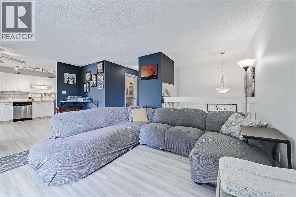 102 Sabrina Road Sw, Calgary, Alberta  T2W 2T1 - Photo 15 - A2262585