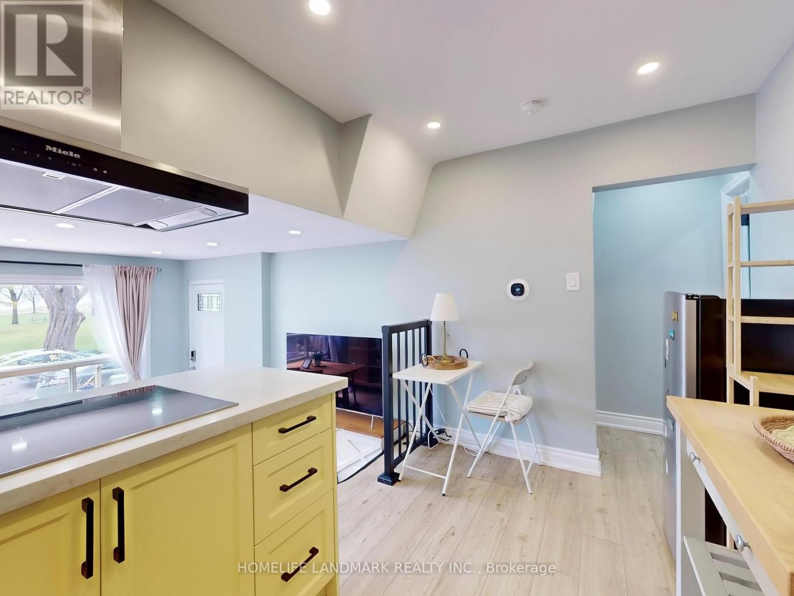 First Floor & Basement - 24 Kewbeach Avenue, Toronto, Ontario  M4L 1B7 - Photo 12 - E12549664