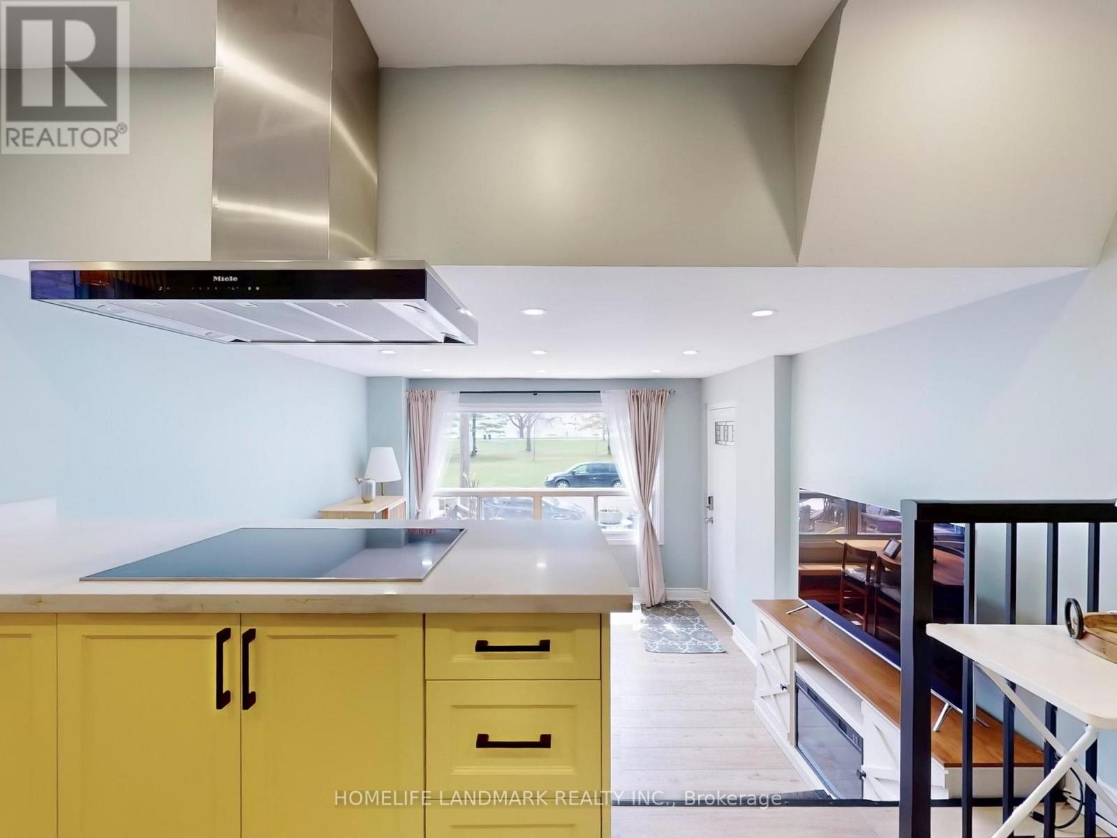 First Floor & Basement - 24 Kewbeach Avenue, Toronto, Ontario  M4L 1B7 - Photo 13 - E12549664