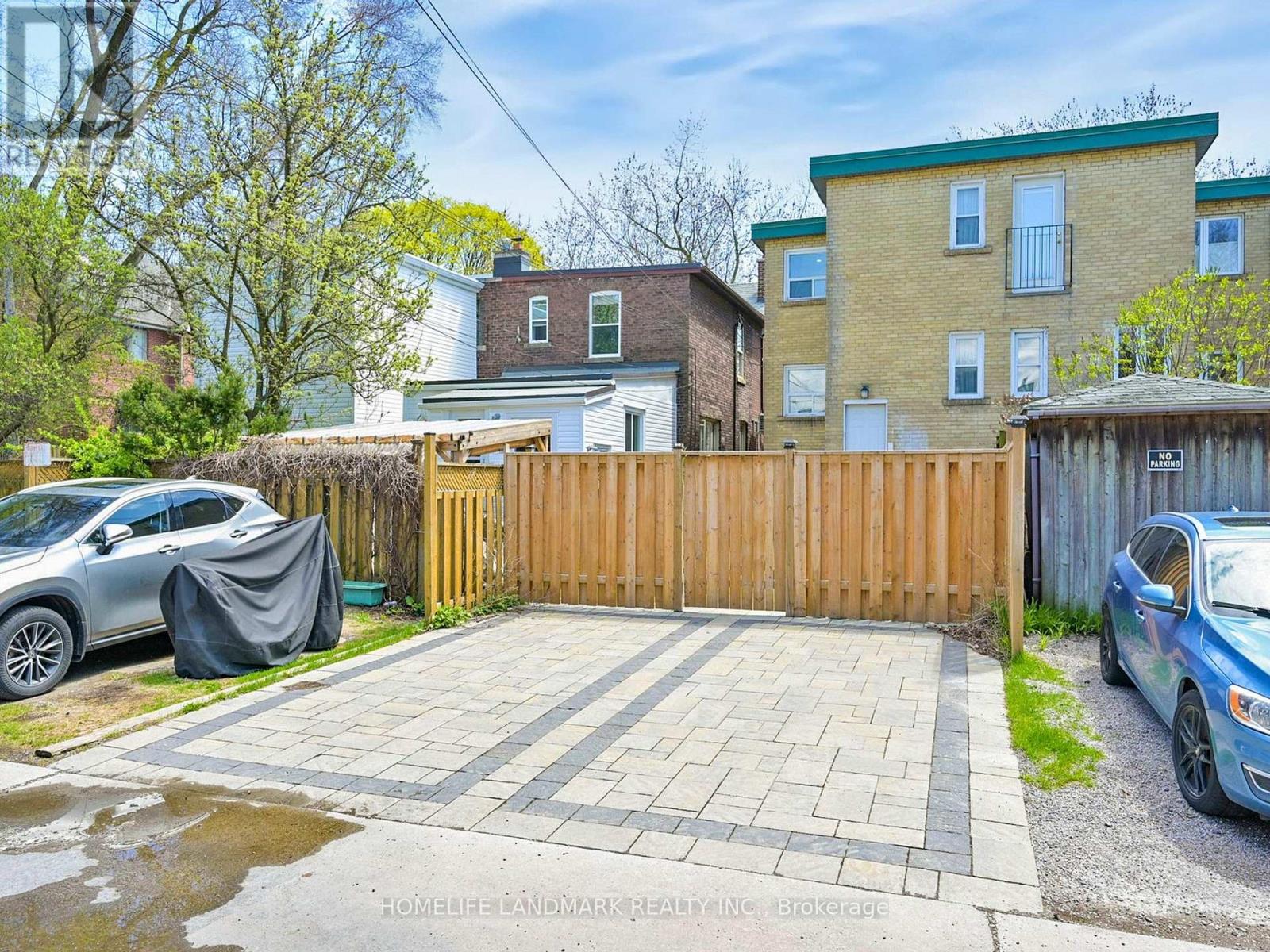 First Floor & Basement - 24 Kewbeach Avenue, Toronto, Ontario  M4L 1B7 - Photo 23 - E12549664