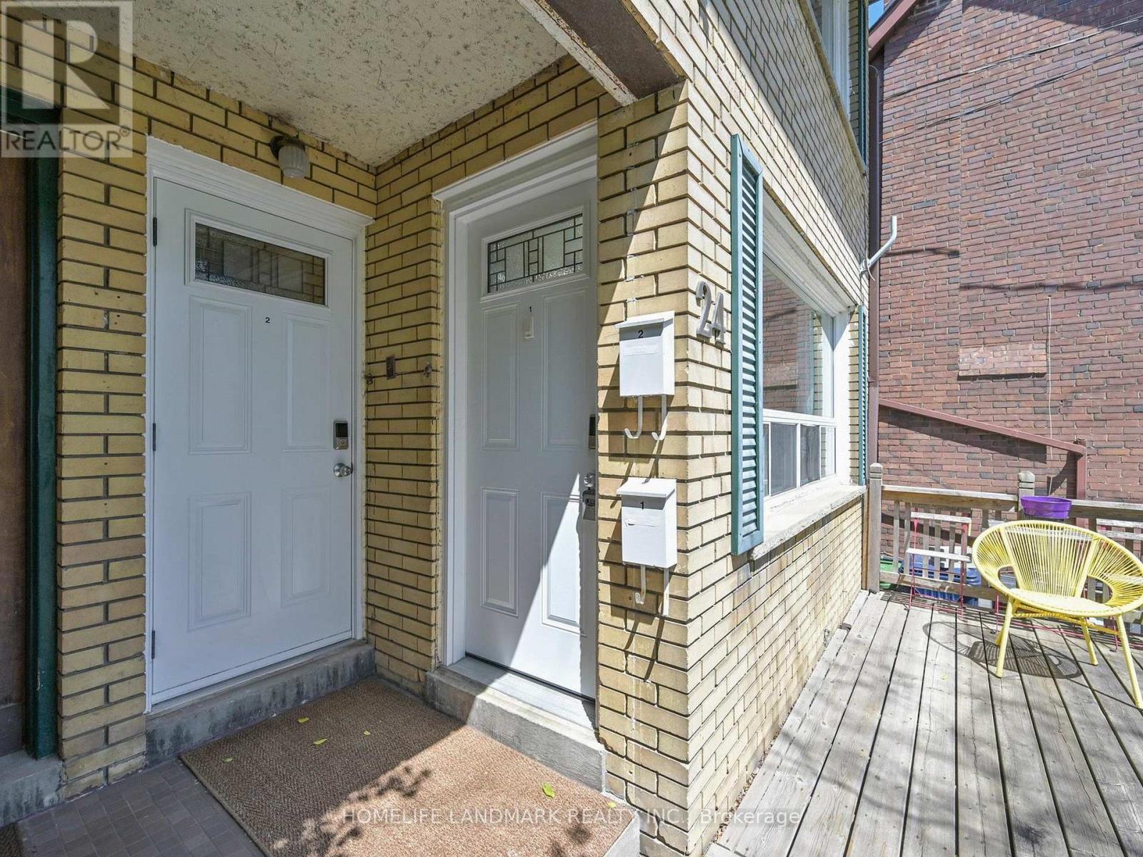 First Floor & Basement - 24 Kewbeach Avenue, Toronto, Ontario  M4L 1B7 - Photo 3 - E12549664