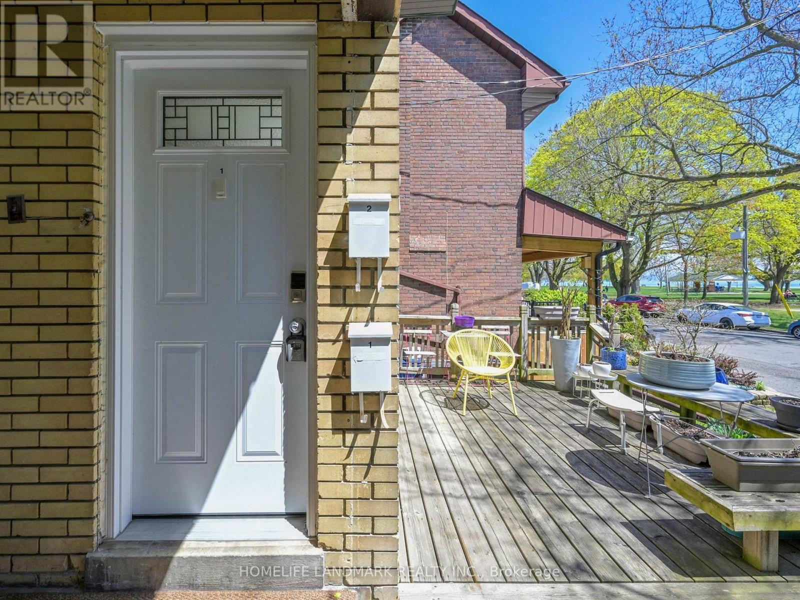 First Floor & Basement - 24 Kewbeach Avenue, Toronto, Ontario  M4L 1B7 - Photo 4 - E12549664