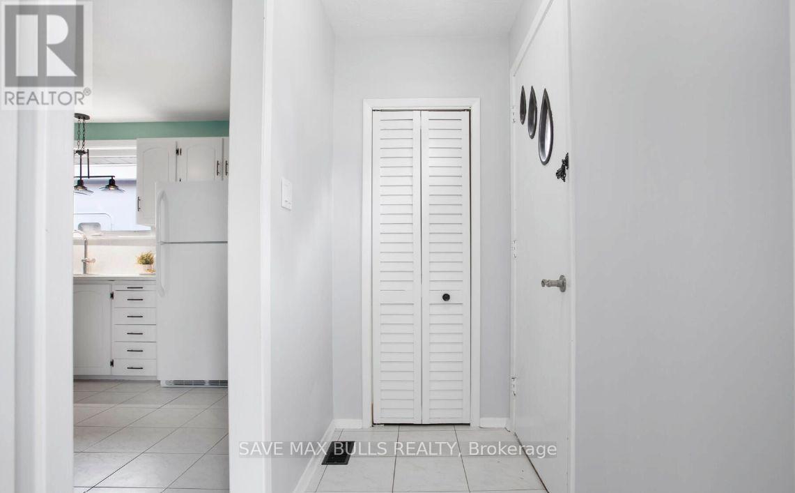 Main - 768 Olive Avenue, Oshawa, Ontario  L1H 2S3 - Photo 3 - E12549672