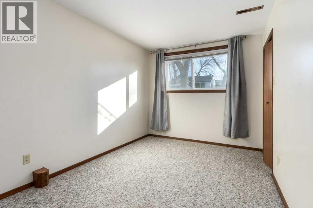 411 10 Street Ne, Calgary, Alberta  T2E 4M2 - Photo 28 - A2266294