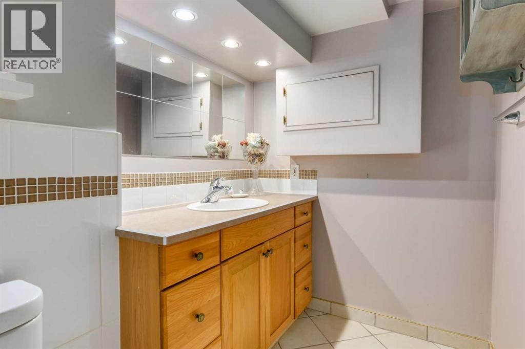 4603 79 Street Nw, Calgary, Alberta  T3B 2P1 - Photo 30 - A2270272