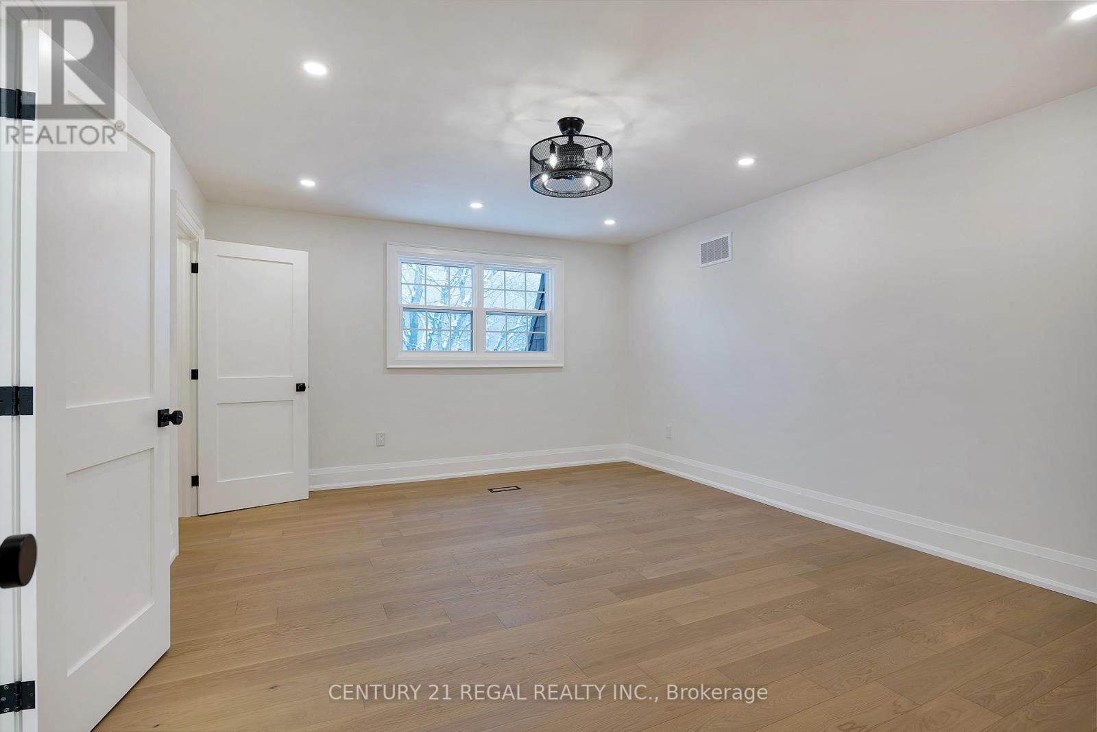 5535 Cedar Springs Road, Burlington, Ontario L7P 0C2 - Photo 32 - W12549652