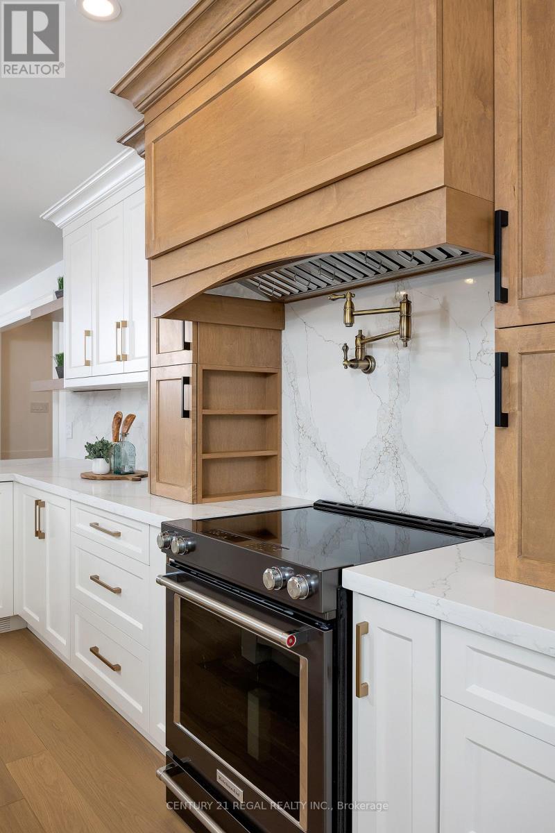 5535 Cedar Springs Road, Burlington, Ontario L7P 0C2 - Photo 4 - W12549652