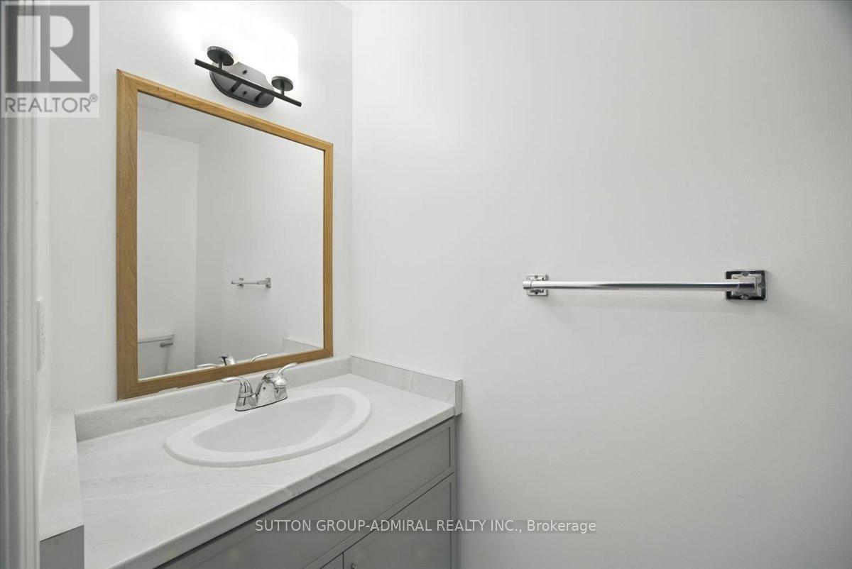 137 Chelwood Drive, Vaughan, Ontario  L4J 7C6 - Photo 7 - N12360632