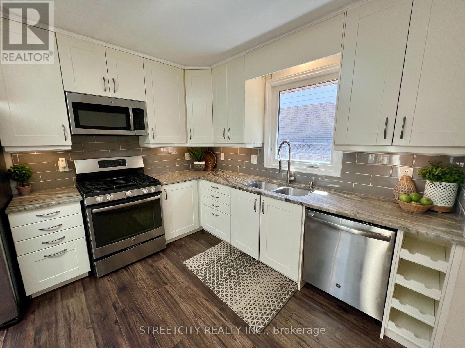 295 Walmer Grove, London North, Ontario  N6G 4G9 - Photo 14 - X12406300