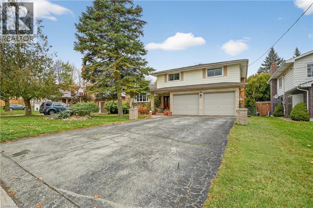 52 WILKINS Drive, Kitchener, Ontario