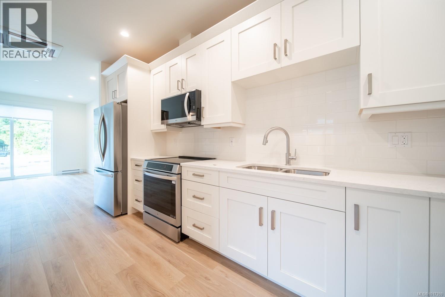 200 Acacia St, Parksville, British Columbia  V9P 1H3 - Photo 13 - 1017359