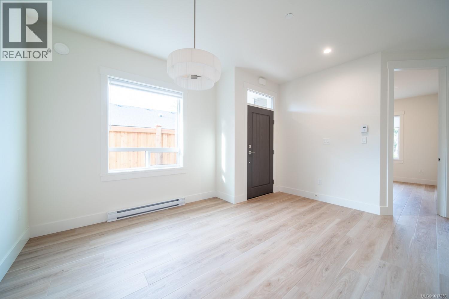 200 Acacia St, Parksville, British Columbia  V9P 1H3 - Photo 6 - 1017359