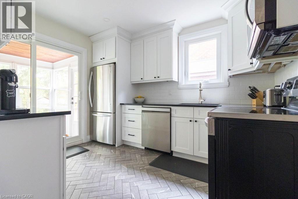 68 Bond Street S, Hamilton, Ontario  L8S 1S7 - Photo 8 - 40788037