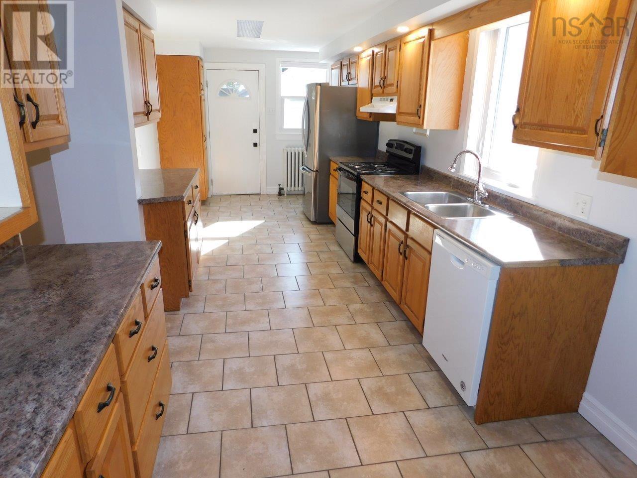 5674 Kane Street, Halifax Peninsula, Nova Scotia  B3K 2B4 - Photo 15 - 202527426