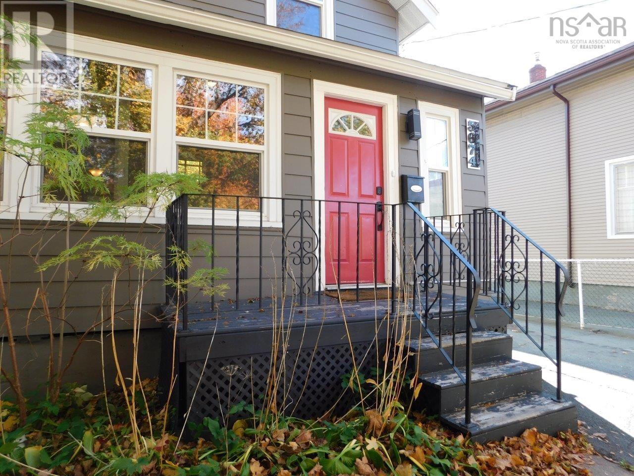 5674 Kane Street, Halifax Peninsula, Nova Scotia  B3K 2B4 - Photo 2 - 202527426