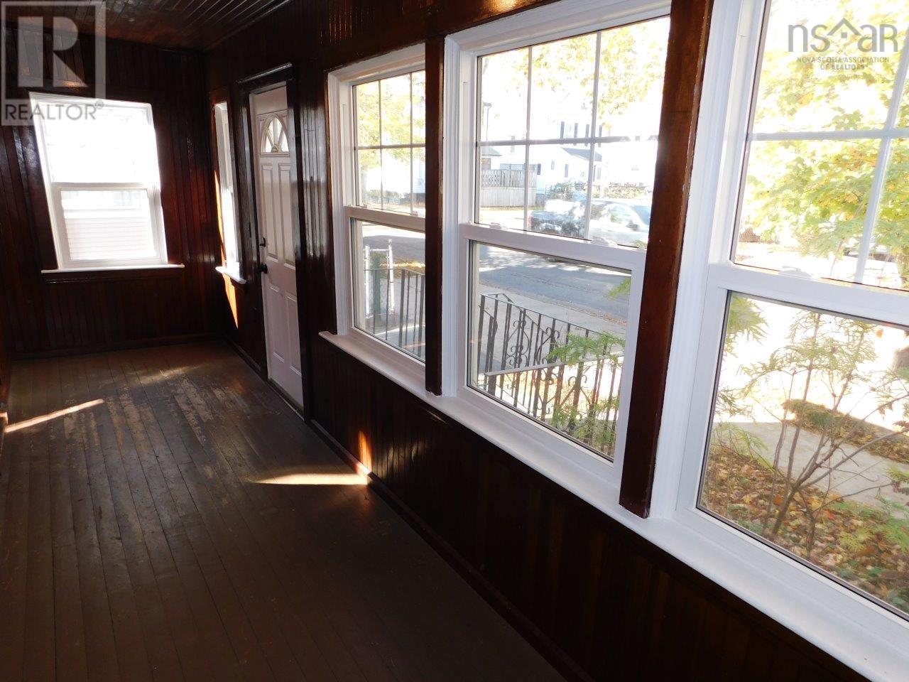 5674 Kane Street, Halifax Peninsula, Nova Scotia  B3K 2B4 - Photo 4 - 202527426