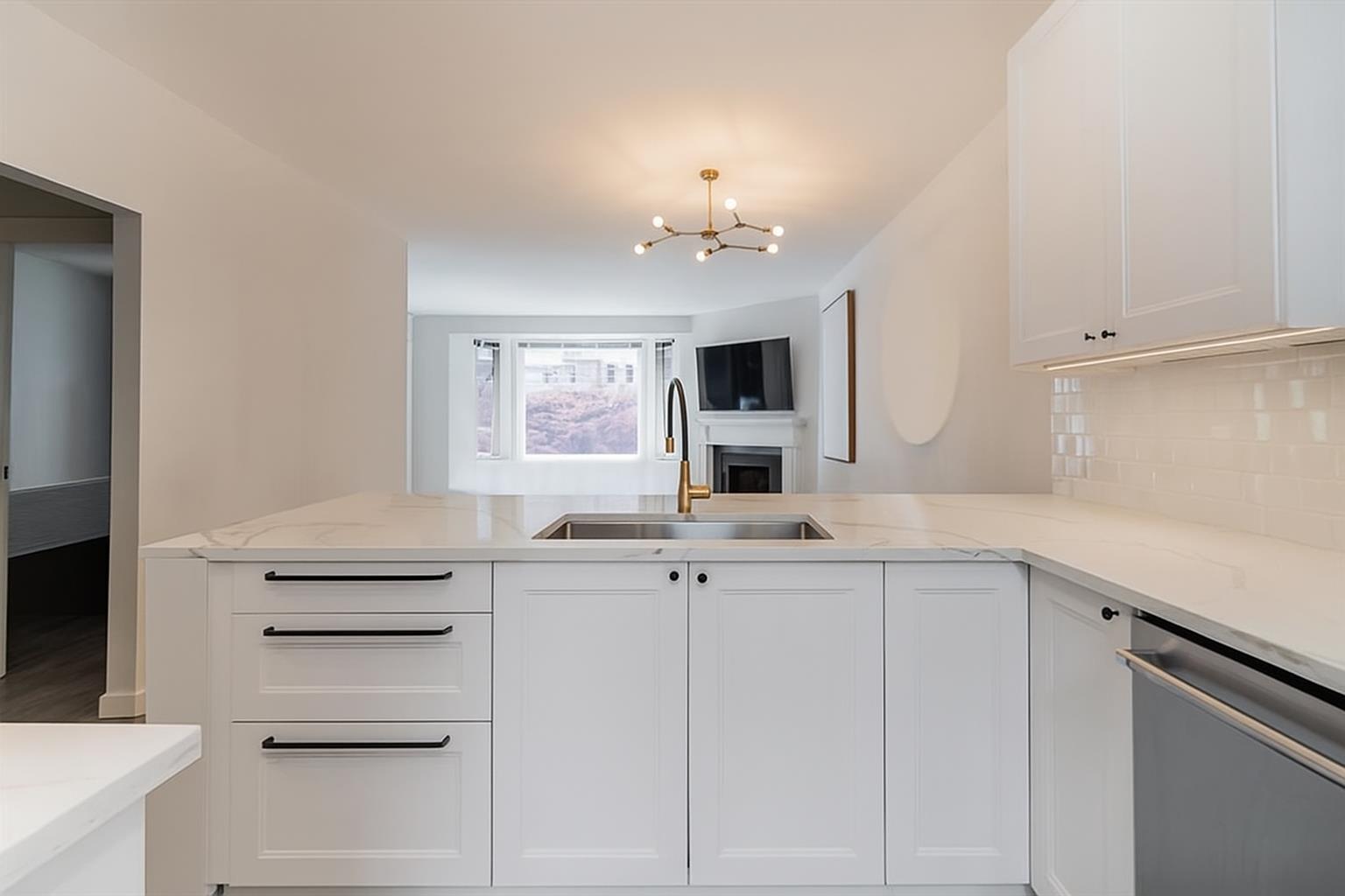 307 15300 17 Avenue, Surrey, British Columbia  V4A 8Y6 - Photo 4 - R3066355