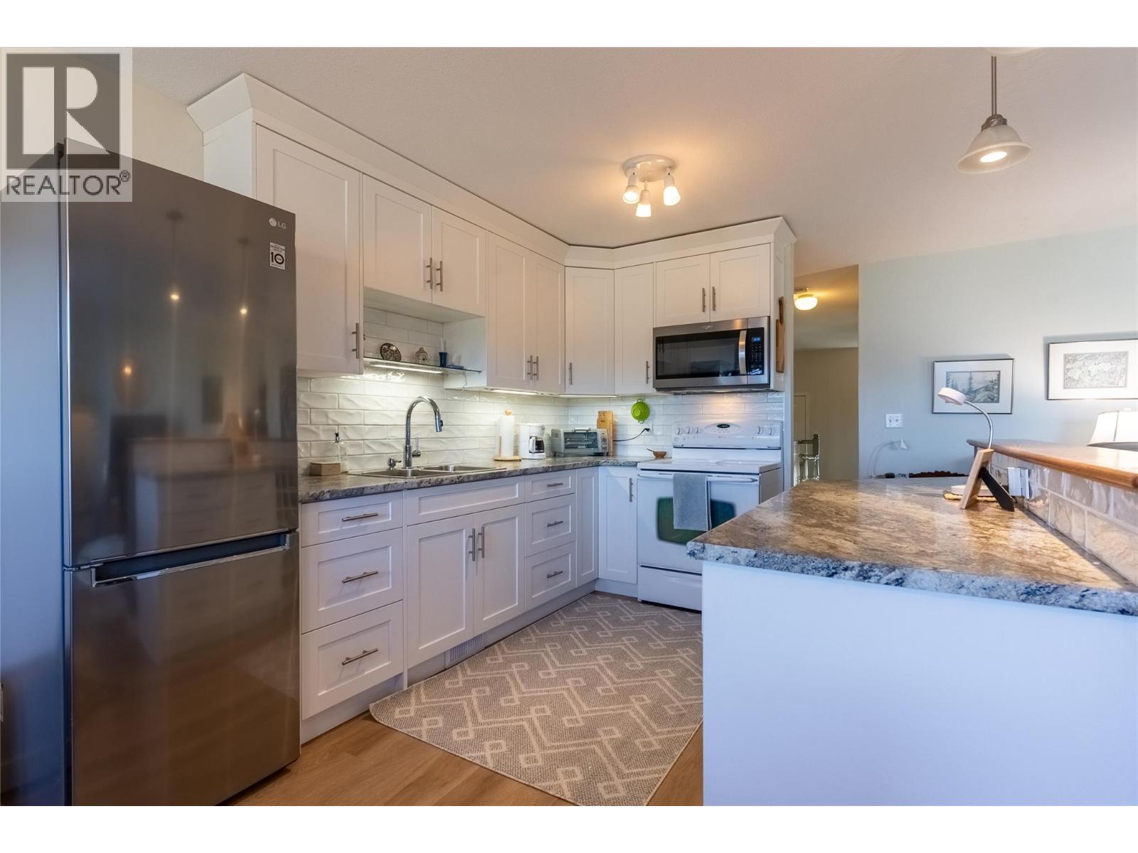 1750 Mckinley Court Unit# 42, Kamloops, British Columbia  V2E 2N5 - Photo 11 - 10368869