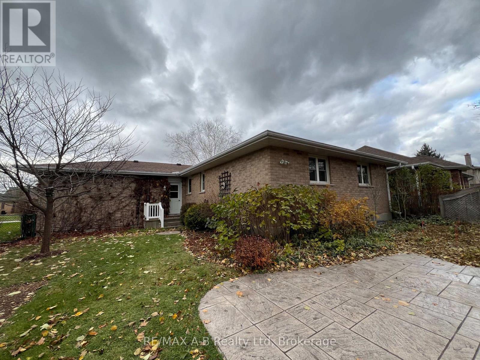 80 Queen Street, East Zorra-Tavistock, Ontario  N0B 2R0 - Photo 31 - X12373567