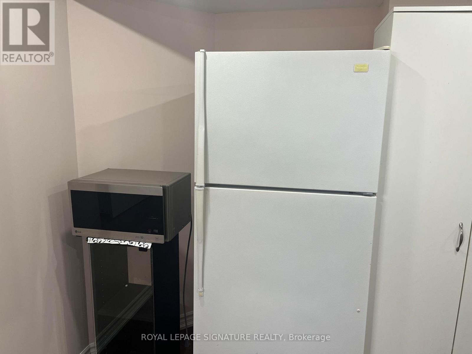 Bsmt - 2304 Bankside Drive, Mississauga, Ontario L5M 6E1 - Photo 16 - W12540398