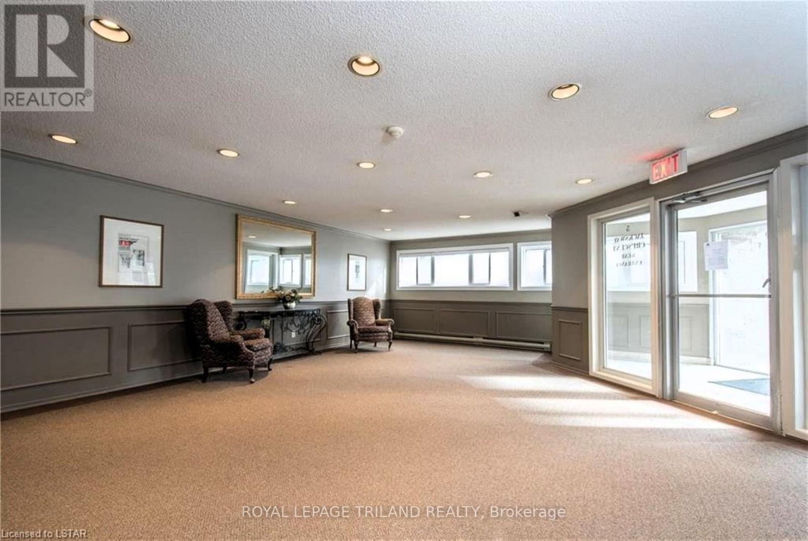 105 - 5 Jacksway Crescent, London North, Ontario  N5X 3T6 - Photo 17 - X12549698