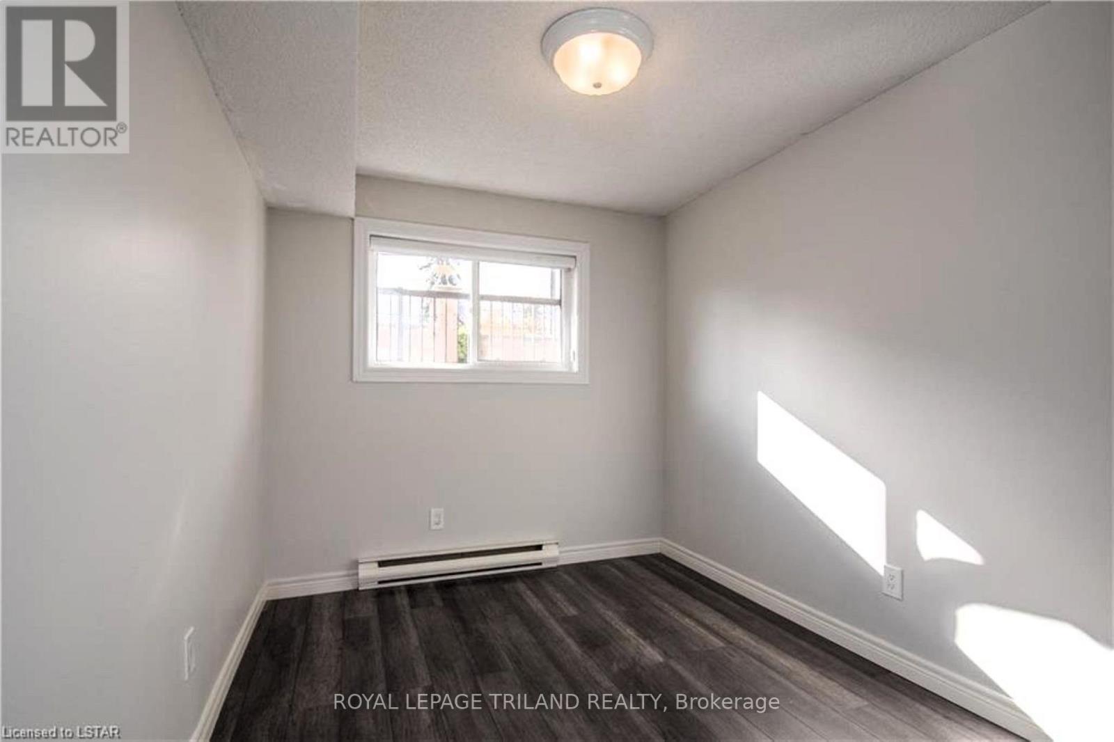 105 - 5 Jacksway Crescent, London North, Ontario  N5X 3T6 - Photo 7 - X12549698