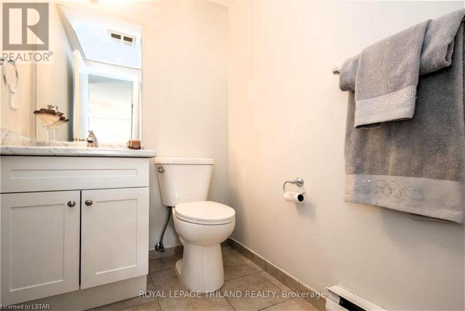 105 - 5 Jacksway Crescent, London North, Ontario  N5X 3T6 - Photo 9 - X12549698