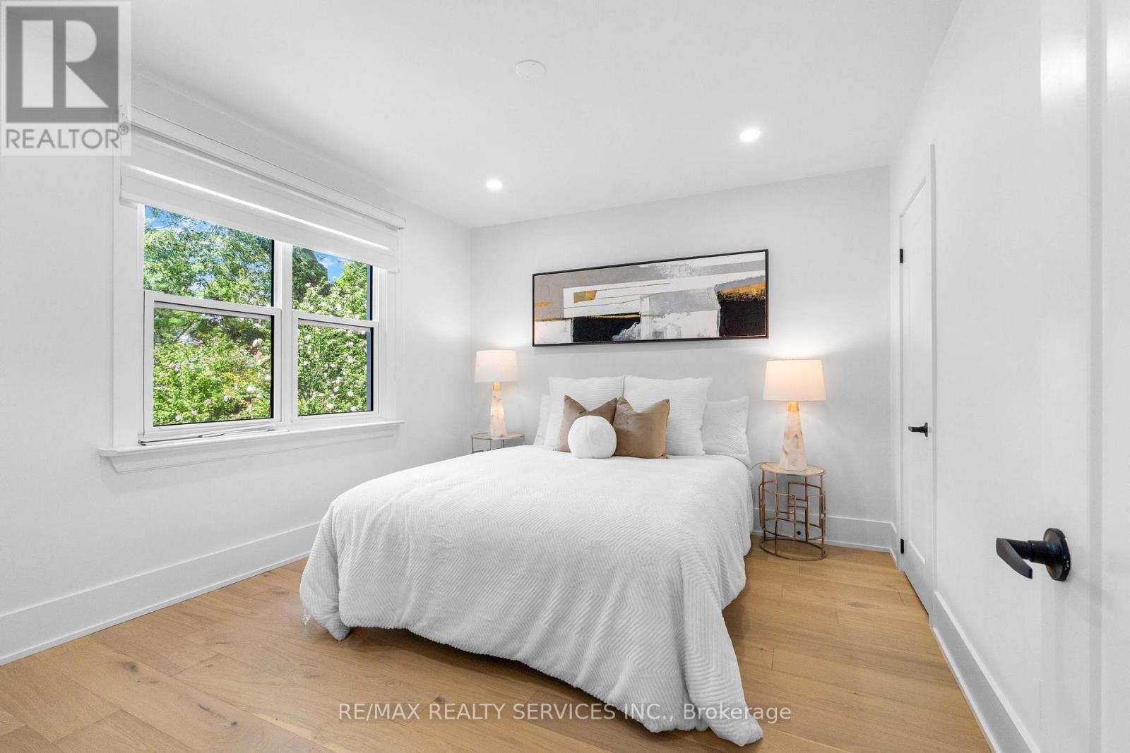 74 West 3rd Street, Hamilton, Ontario  L9C 3K3 - Photo 13 - X12549674