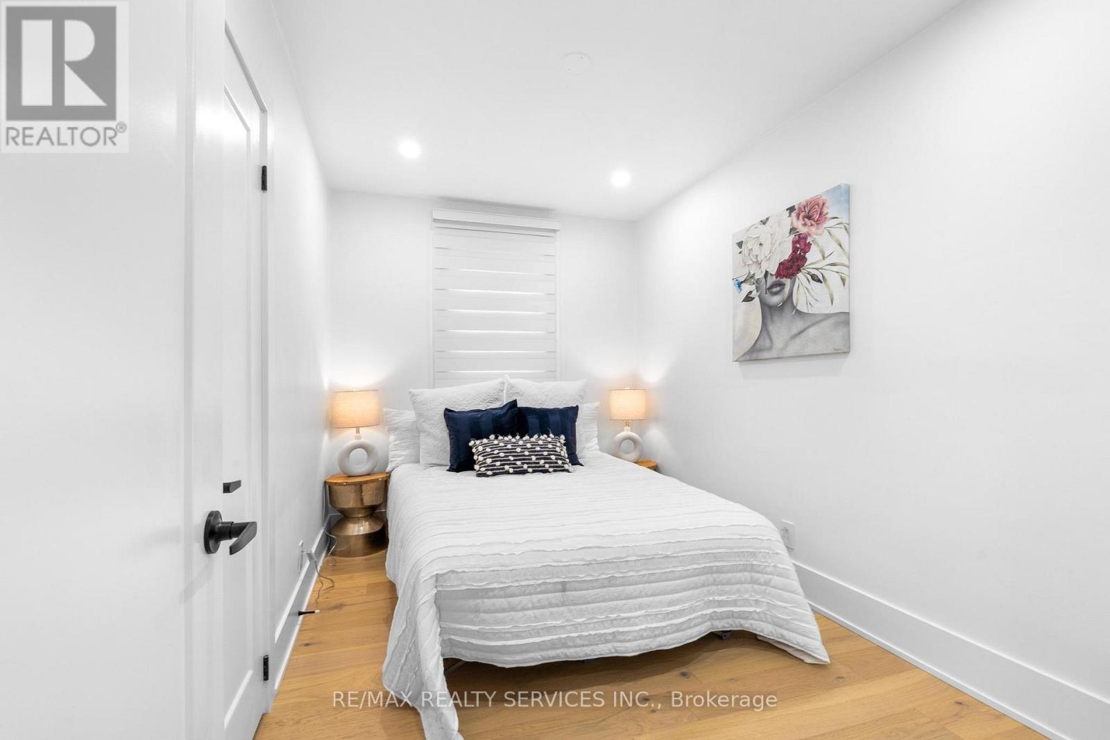 74 West 3rd Street, Hamilton, Ontario  L9C 3K3 - Photo 17 - X12549674