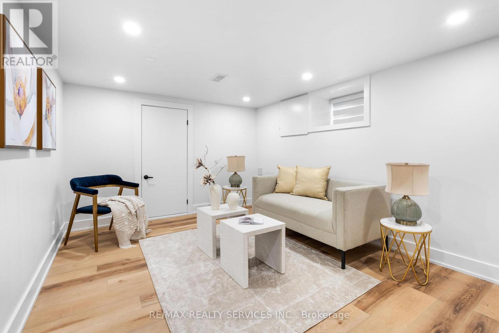 74 West 3rd Street, Hamilton, Ontario  L9C 3K3 - Photo 23 - X12549674