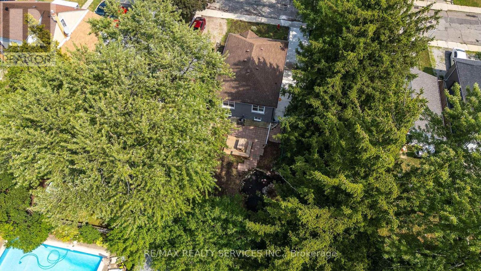 74 West 3rd Street, Hamilton, Ontario  L9C 3K3 - Photo 38 - X12549674