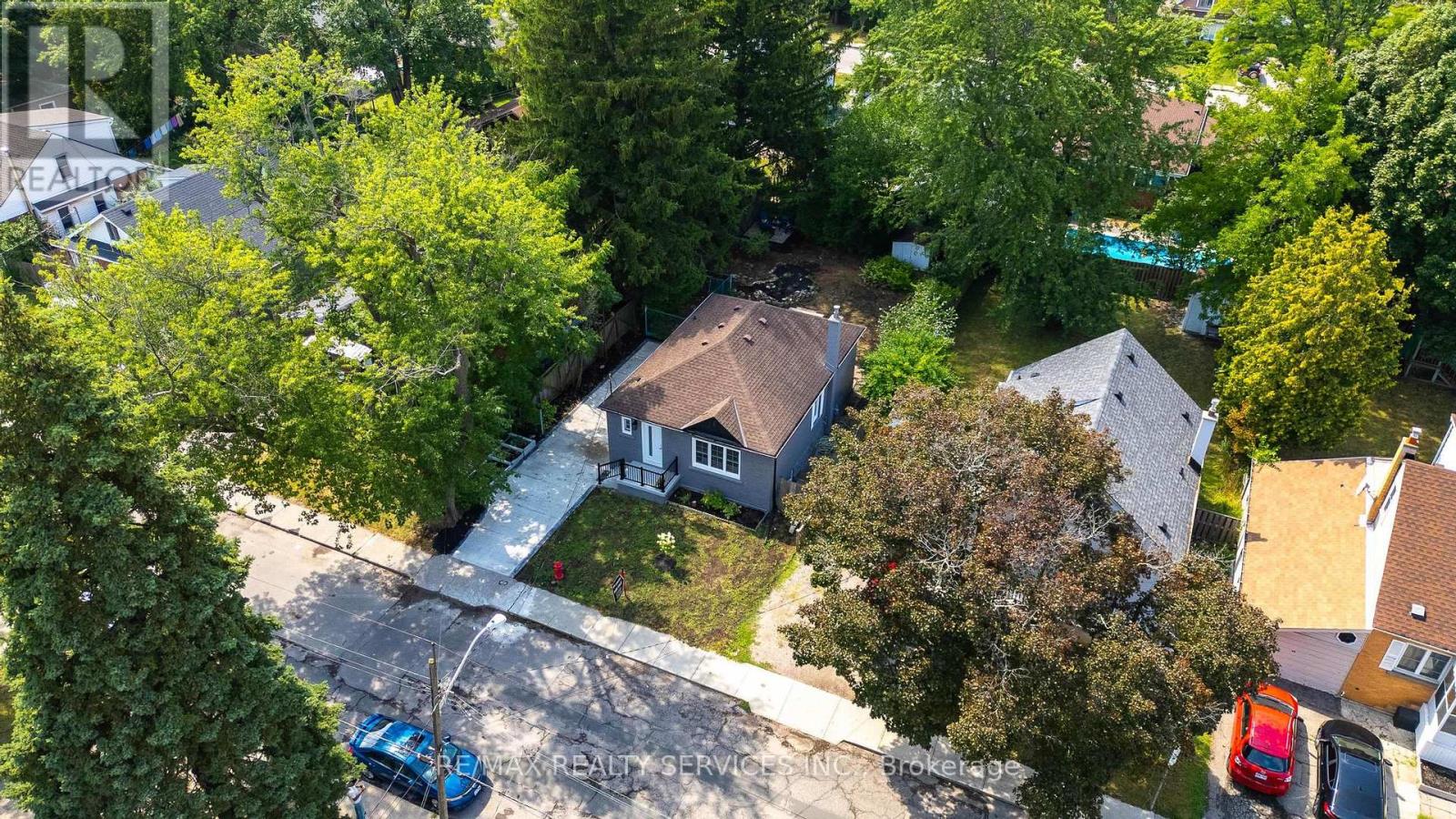 74 West 3rd Street, Hamilton, Ontario  L9C 3K3 - Photo 4 - X12549674