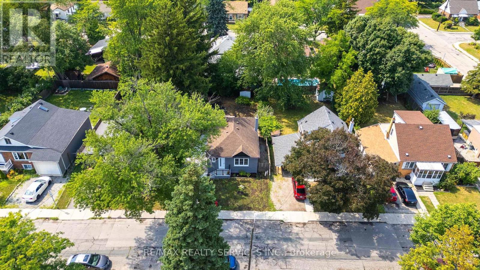 74 West 3rd Street, Hamilton, Ontario  L9C 3K3 - Photo 5 - X12549674